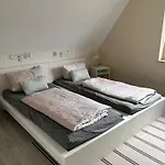펜션 Lindenstr 32 A 