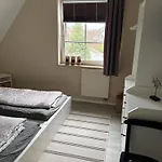 Lindenstr 32 A 